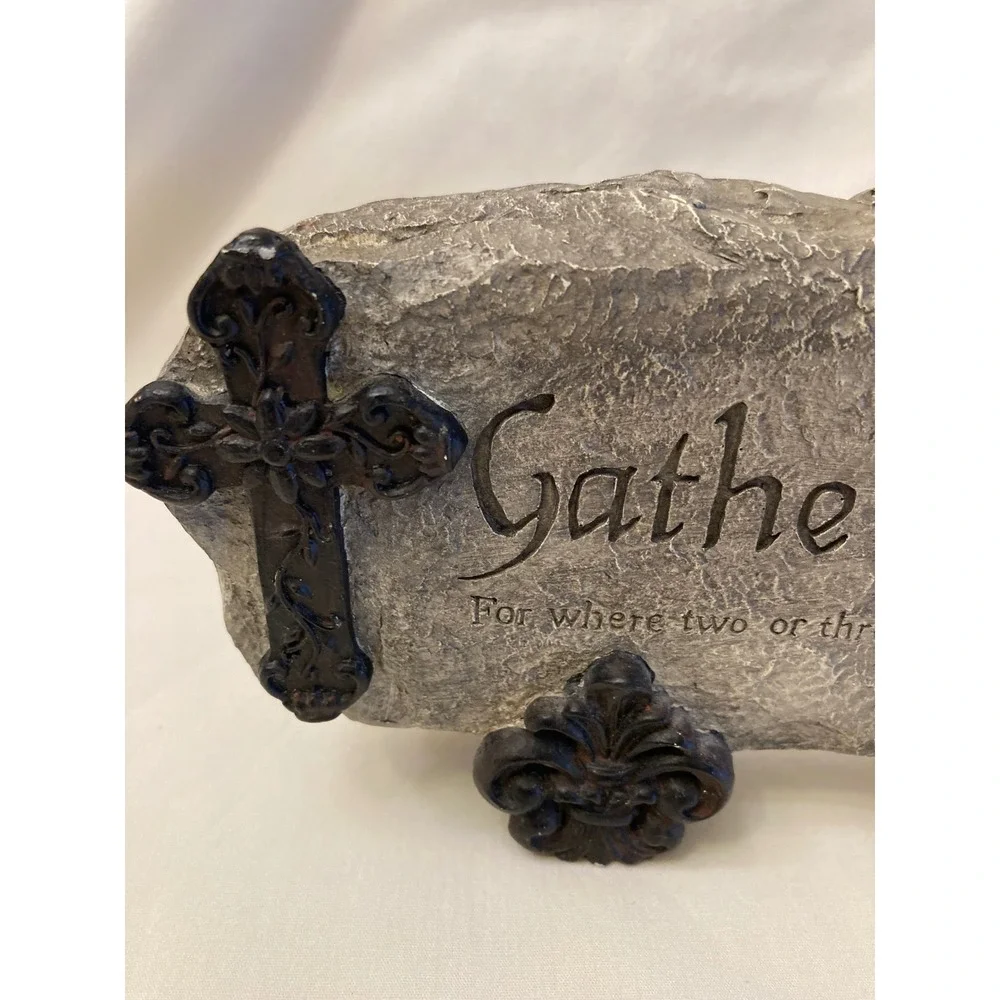 Stone Garden Plaque Gather with Grateful Hearts Cross Fleur de Lis - Picture 2 of 8